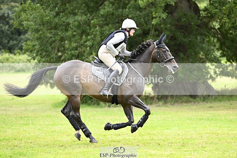 240825X-172307-37725 - 80cm XC 16.30 to 17.30