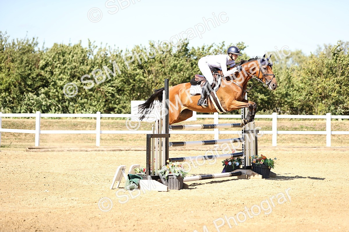 SBM_015643 - Class 16 - Senior foxhunter - 1.20m Open