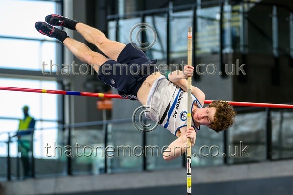 Age26SUN-927513 - Field Male