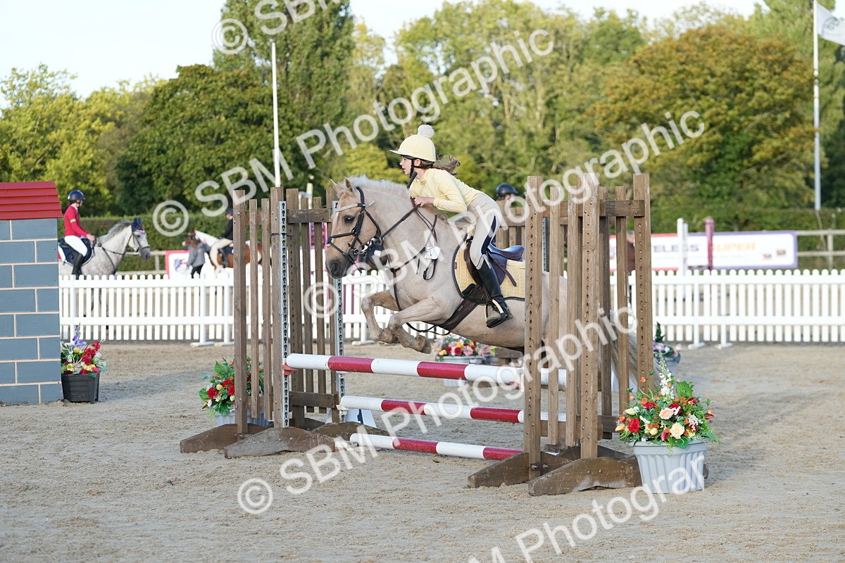 SBM_29458 - J44 - Horse & Hound Open 70cm