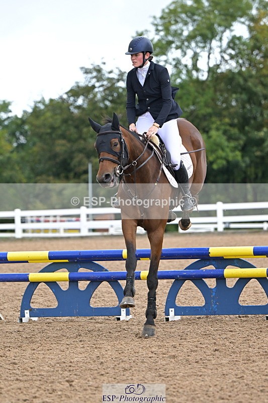 240925A-105506-00154 - Cls 1 British Novice and 90cm Open