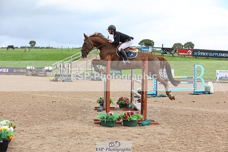 250911-122855-01473 - Cls 3 Snr Foxhunter