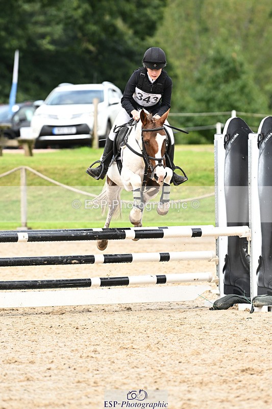 240824X-124120-25574 - 70cm Jump Off