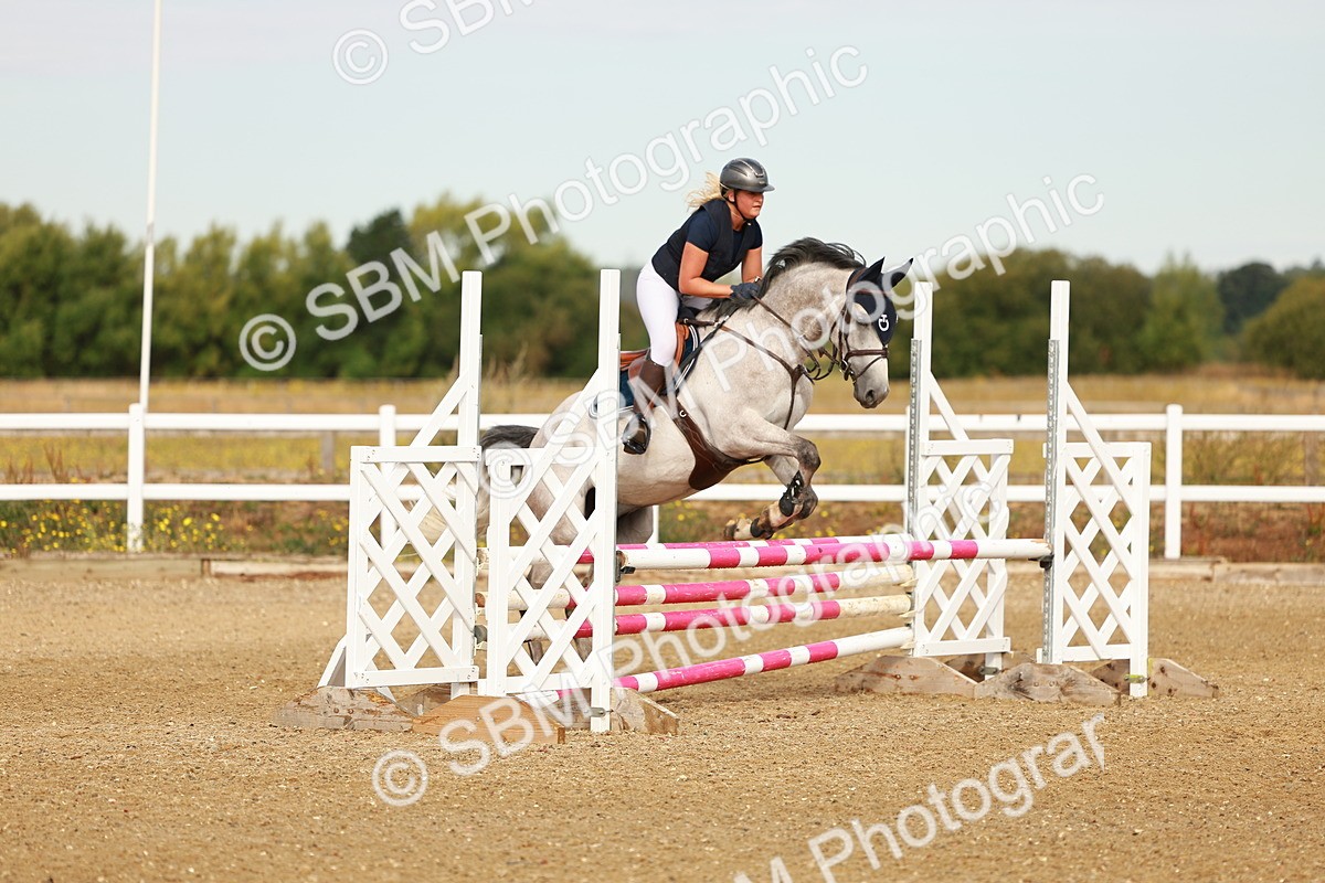 SBM_001962 - Class 8 - Clear Round