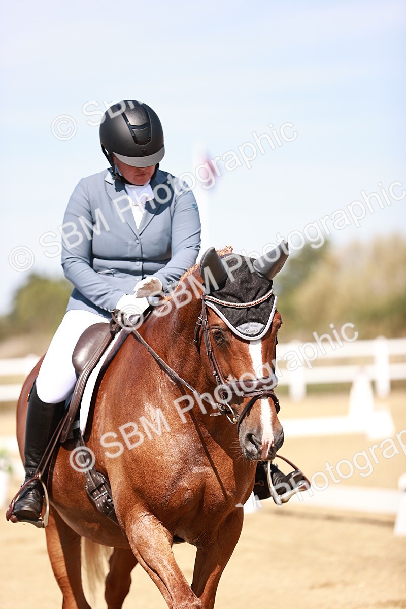 SBM_004546 - Class 12 - Novice 5 - 10.31-11.41