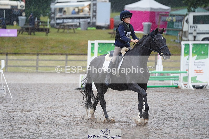 240824X-082814-20233 - 70cm Round 1 8.30 to 9.30