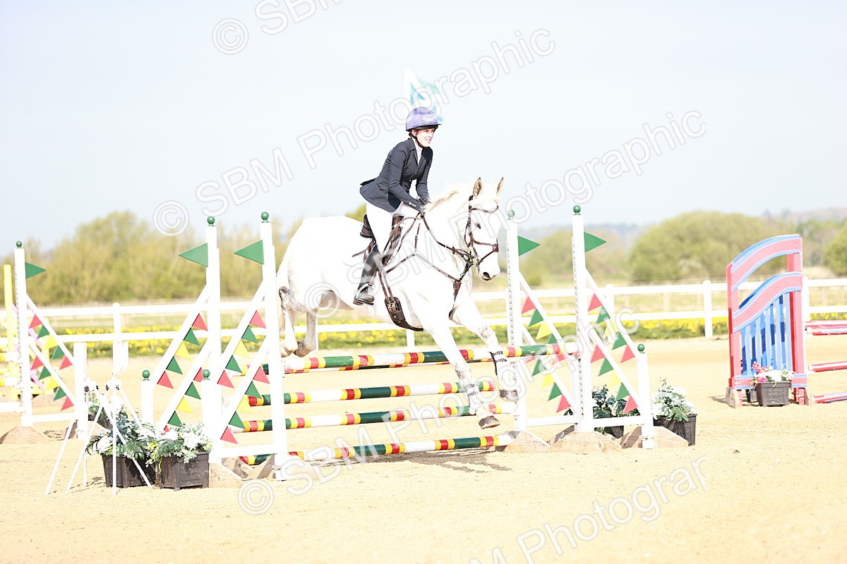  - Class 21 - Senior British Novice - 90cm