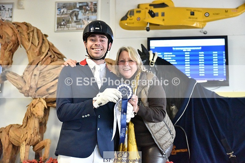 250214-130336-00301 - Novice Gold Presentations