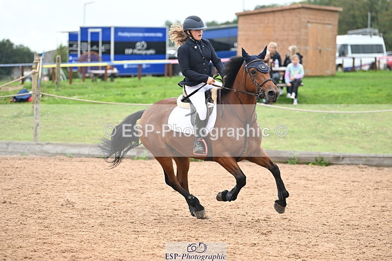 240907A-123956-01711 - Cls 3 Pony Medium Team 80cm & 90cm