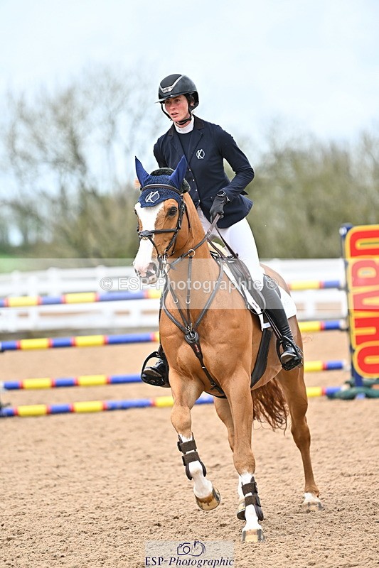 240501A-142942-01060 - Cls 8 Snr Foxhunter and 1.20m Open