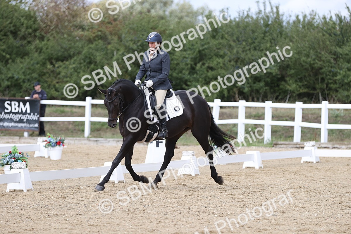 SBM_003874 - Class 9 - Novice 3 Champs