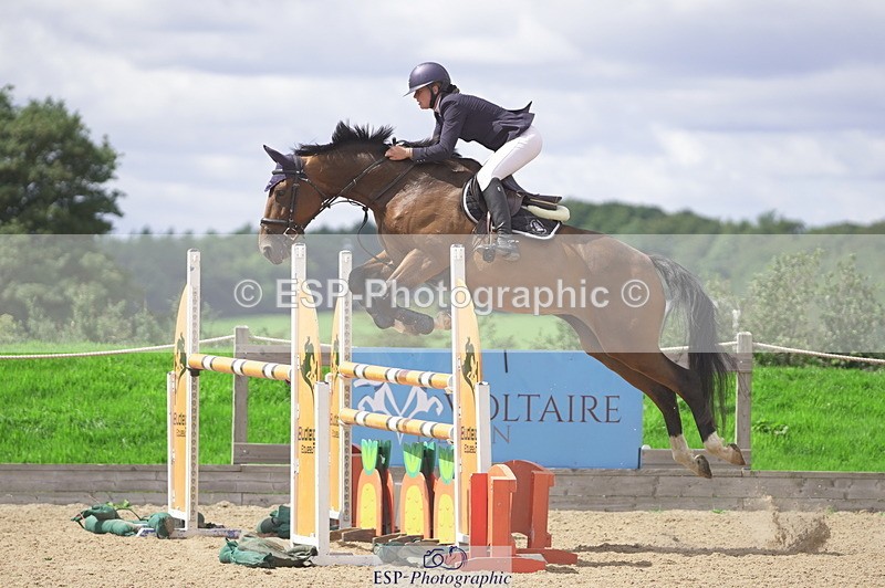 230806A-133438-02172 - Cls 14 Snr Foxhunter & 1.20m Open
