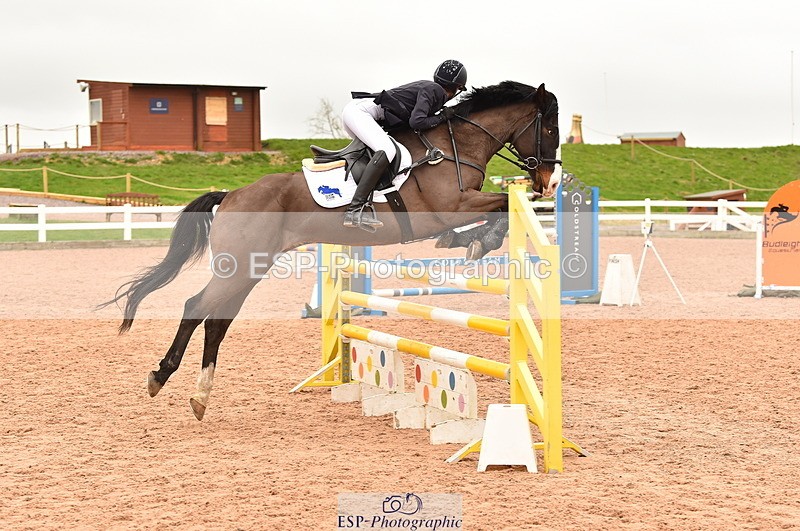 240210A-142858-01552 - Cls 12-14 Children on Horses