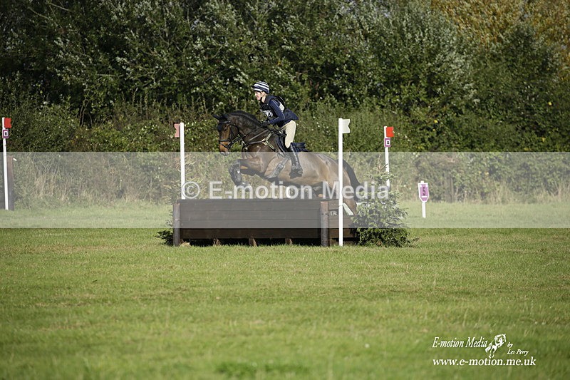  WWHT 171021 3563 - Intermediate Pairs (0.90m)  17/10/21