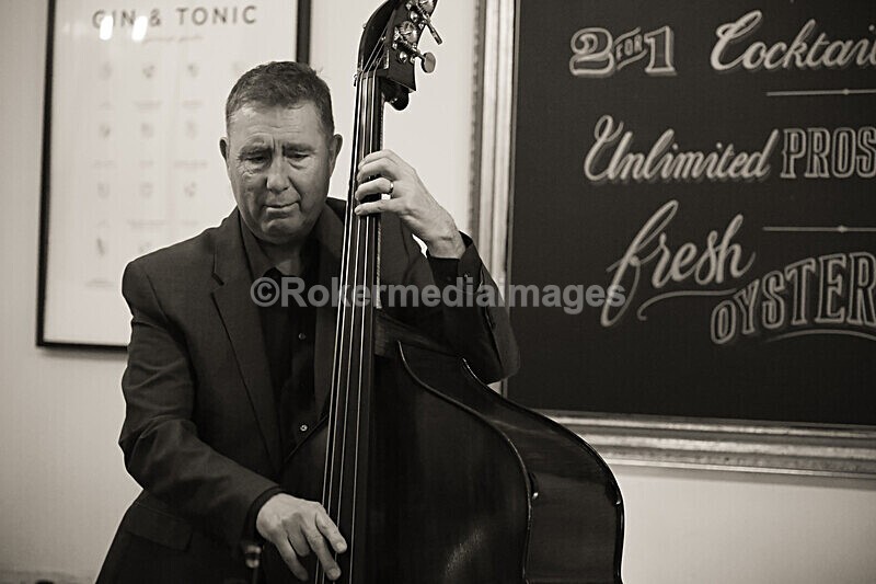 NKC-62 - Denny Illet and chums plays tribute to Nat King Cole