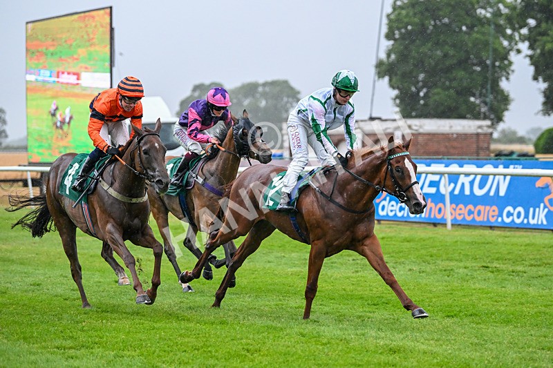 150725-Race 3-The Kamikaze King-6759 - Race 3