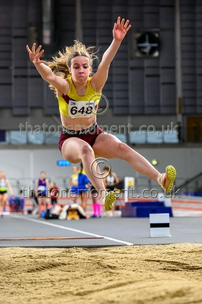 AgeInd25SAT-917785 - Field Female