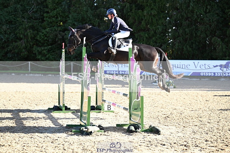 251024A-110903-06709 - B-162-Elle.Slack