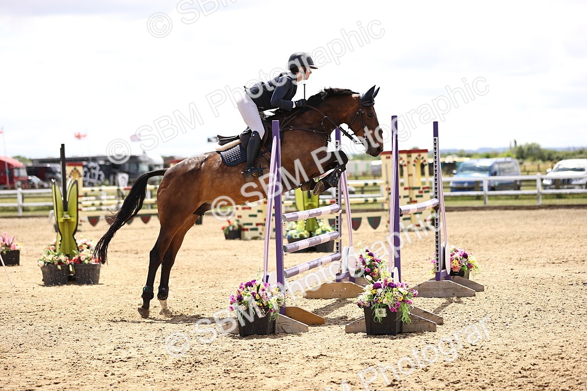 SBM_003634 - Class 22 - Senior Foxhunter 1.20m