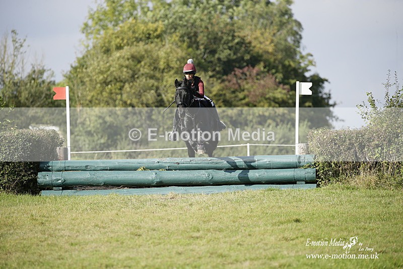  WWHT 171021 3313 - Intermediate (0.90m)  17/10/21