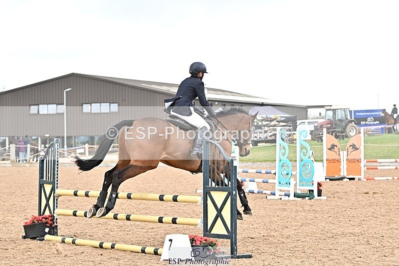 250414-104338-00218 - 80cm Round 1