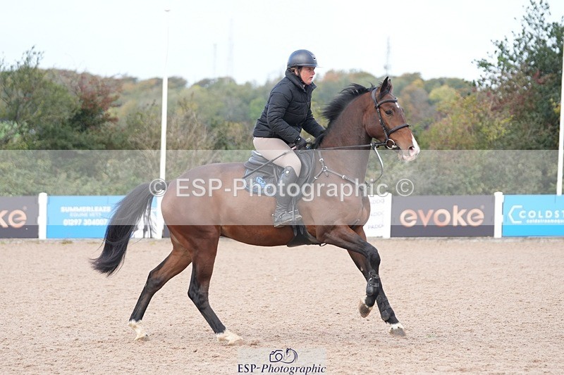 251005-101218-02481 - Cls 22 British Novice and 90cm