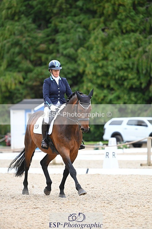 230813-170800-08573 - Cls 14 Medium Silver 16.45 to End