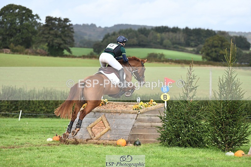 231020-124325-08597 - 043-OTTENTIK.NOBILITY-Dani.Evans-XC