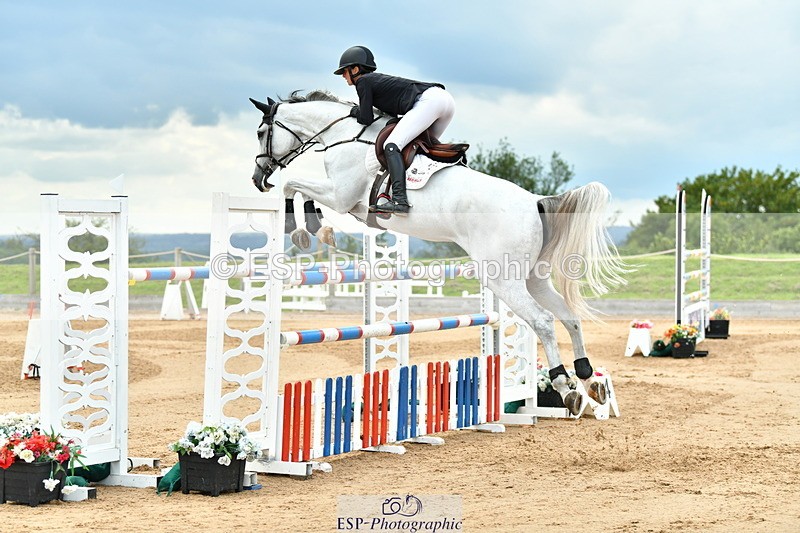 230720A-150609-03701 - Cls 9, 2 Star Big 1.40m Start to break