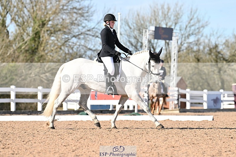 240324A-151116-04439 - Novice 27, 14.30 to 15.25