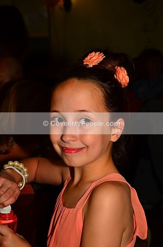 POP_2945 - Poppy Louise