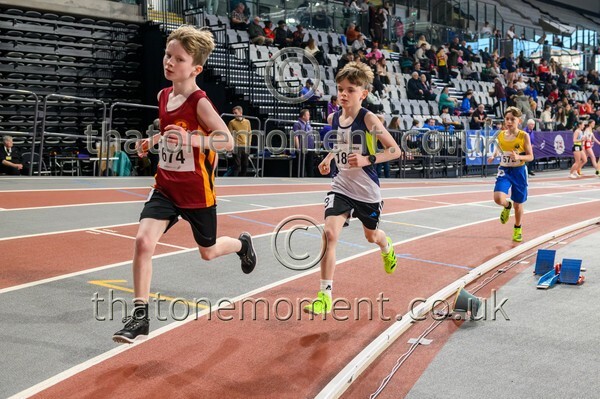 Age26SUN-811194 - Track Male Set One