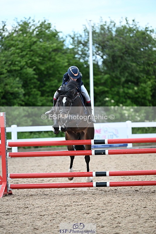 240608A-152701-01646 - Cls 11 Pony Newcomers and 1m Open