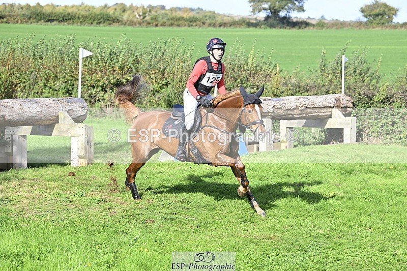 251024A-121919-08954 - B-125-Ben.Edwards