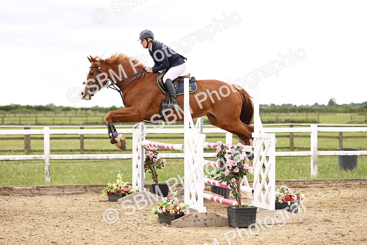 SBM_007710 - Class 19 - Senior Newcomers - 1.10m