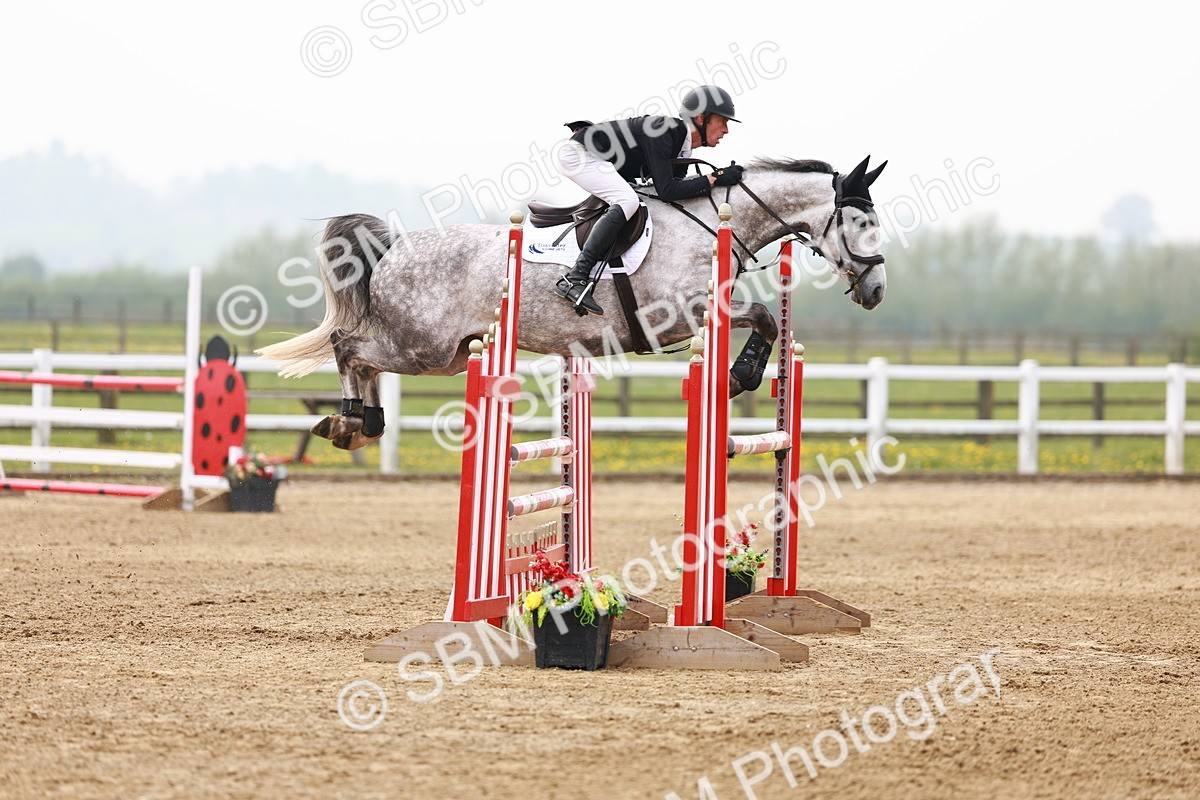  - Class 18 - Senior Newcomers - 1.10m