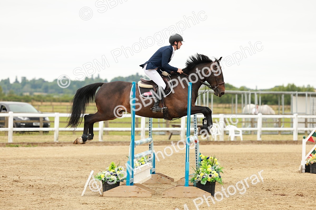 SBM_016200 - Class 19 - Senior Discovery - 1.00m