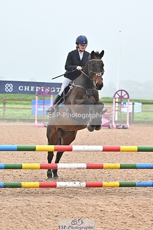 241103A-111709-06967 - SUN Cls 18 British Novice and 90cm Open