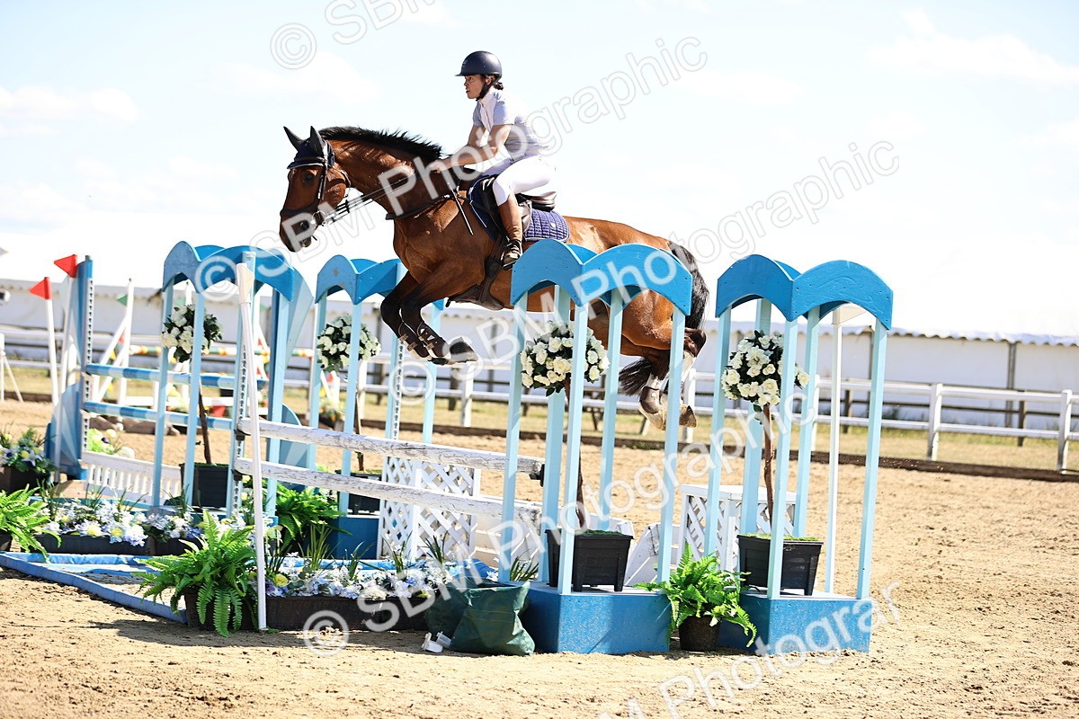 SBM_015520 - Class 16 - Senior foxhunter - 1.20m Open
