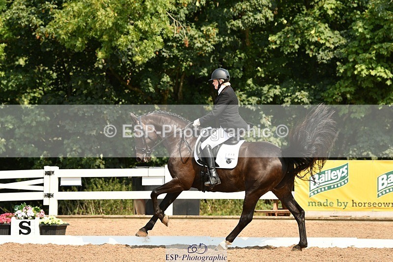 250817-112206-08554 - 213-mrs.nicola.m.NichollsSir.Sherman.Astwood