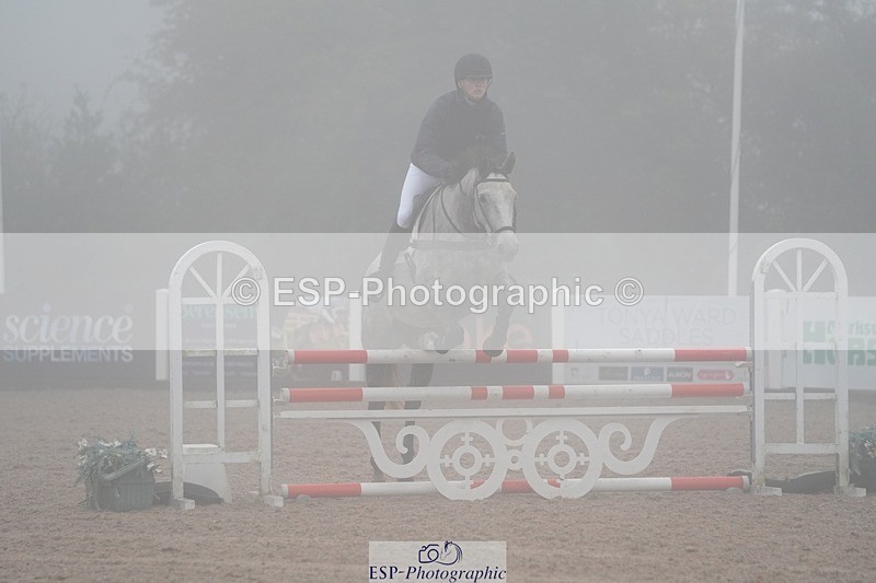 251003-102439-00050 - Cls 6 British Novice and 90cm