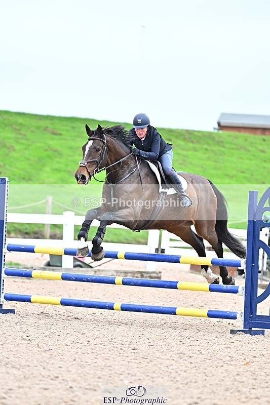 251015-104500-00101 - Cls 1 British Novice and 90cm Open