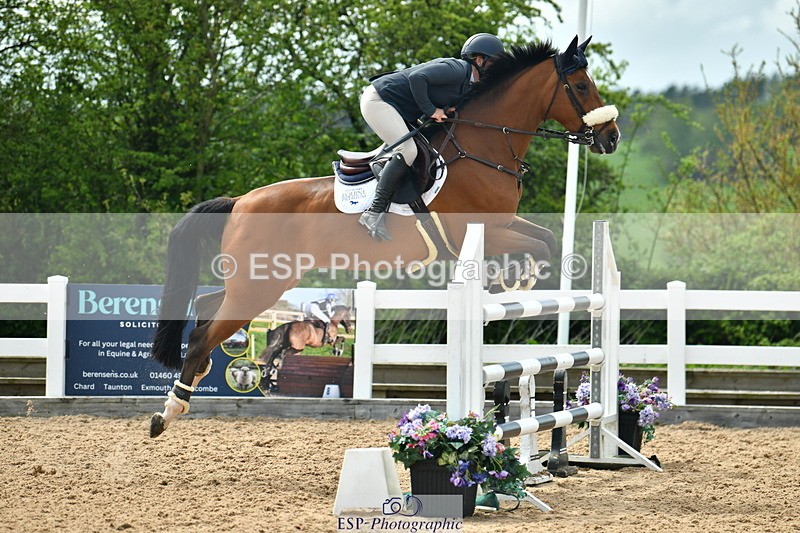 230505A-152116-05122 - Cls 18 1.10m Amateur Quali & Open