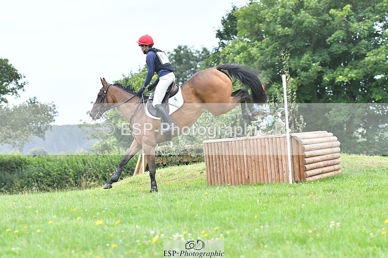 240803-122007-03550 - 120-Rosie_Bradley-Hole-BROADSTRUTHER