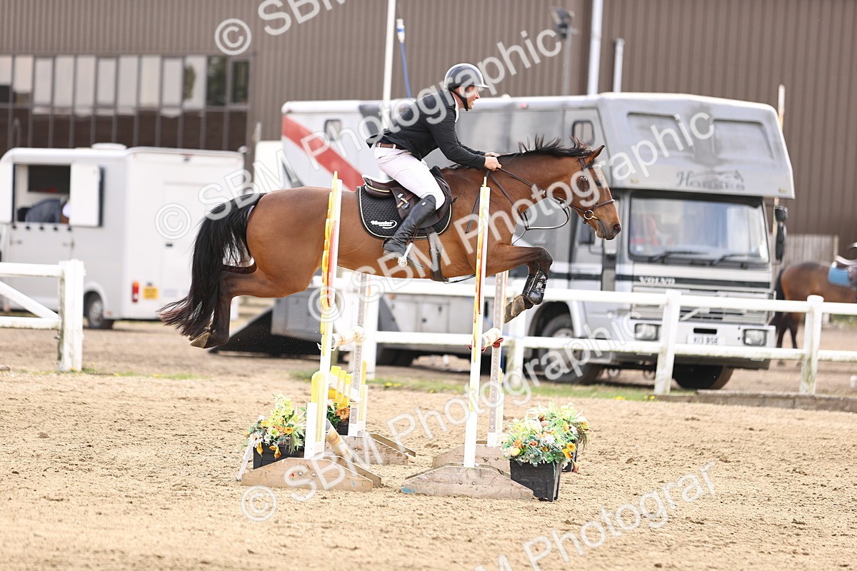 SBM_002104 - Class 10 - Senior British Discovery - 1.00m