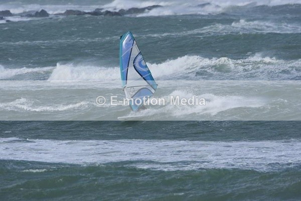 ws 011207-9 - Windsurfing