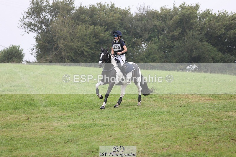 240901A-104705-06087 - 429-Maisie.Jenssen-CAPPA.RATHMORRISSEY.LADY.GERTRUDE