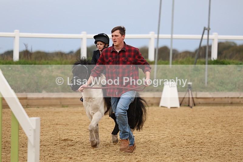 3E7A5954 - Class 1A: 40cm Lead rein