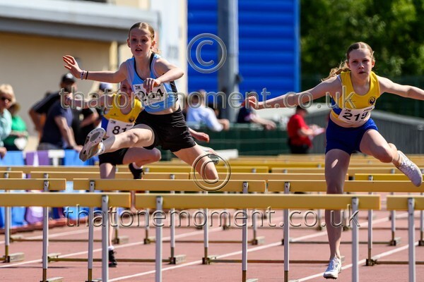 West25Sat-926826 - Track Female Set One