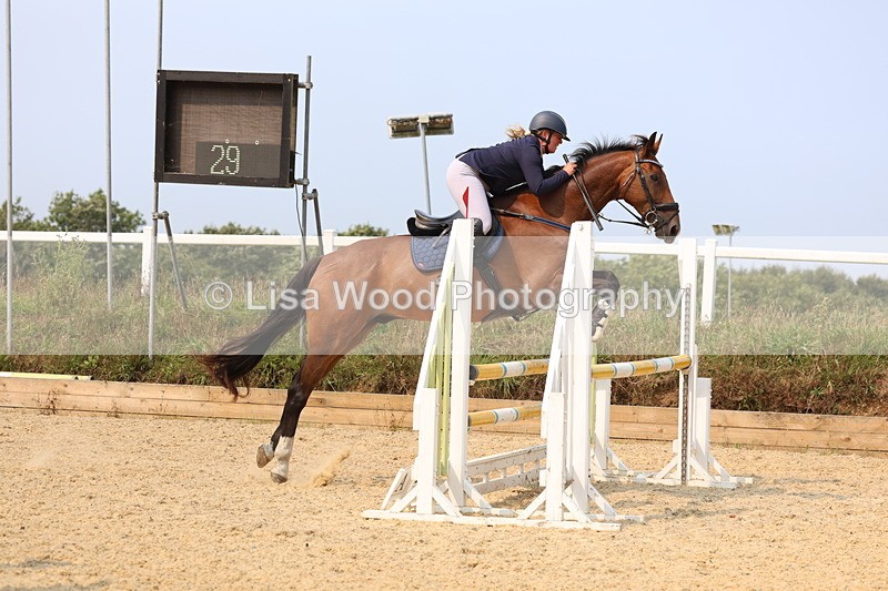 3E7A1522 - Class 4: Senior British Novice/90cm open